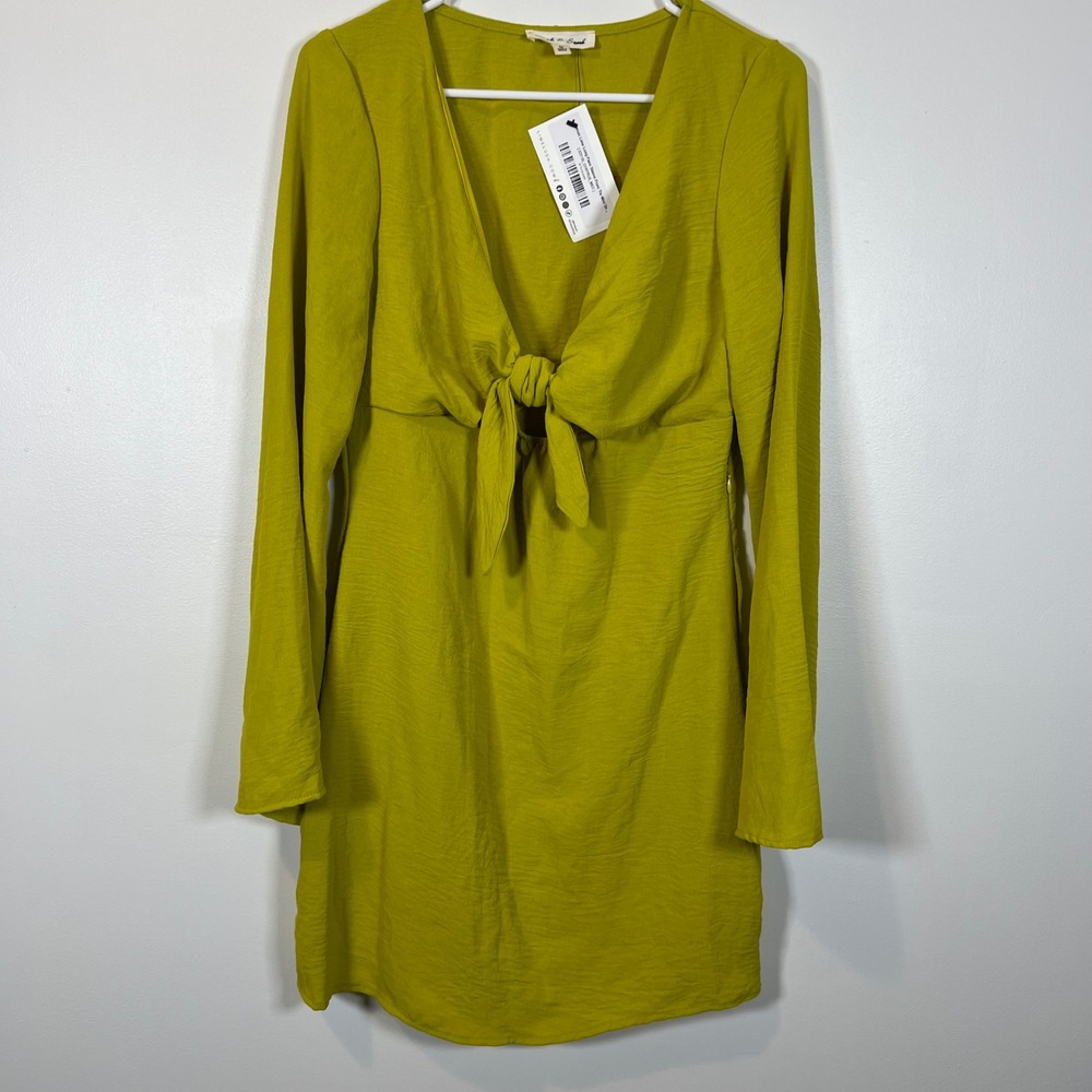 Sash & Soul Chartreuse Long Flare Sleeve Front Tie Mini Dress Medium NWT 223150